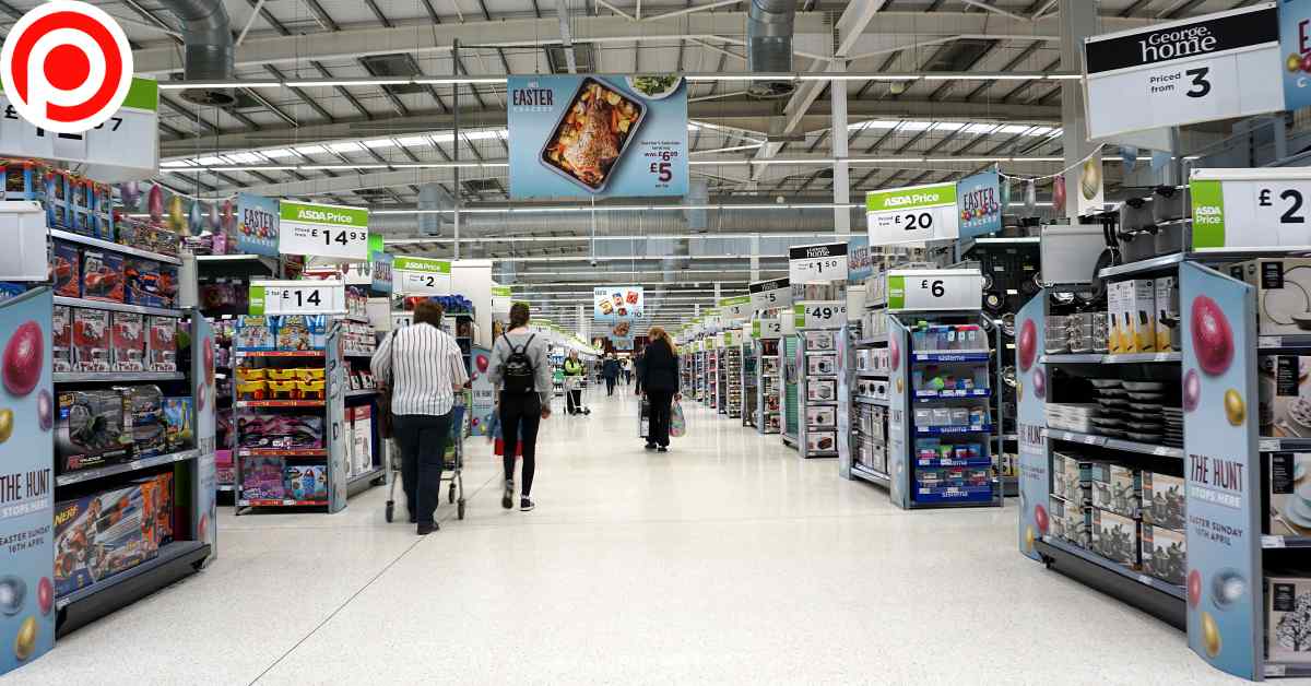 Livingston,,Scotland,,Uk,-,April,7,,2017.,Asda,/,Walmart