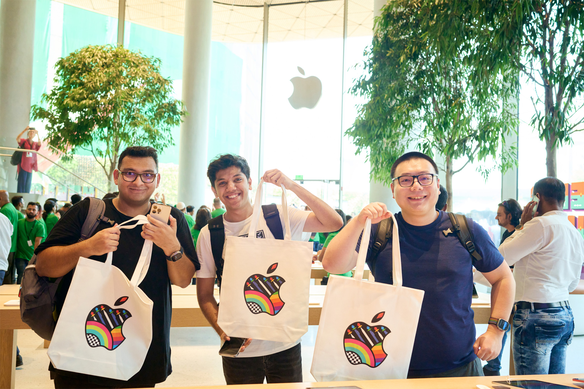 Apple-India02