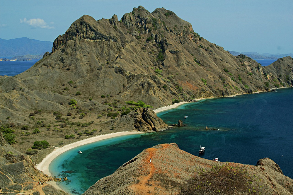 Labuan-Bajo-Indonesia