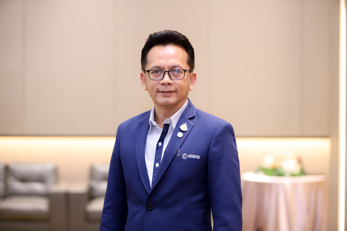 ตรีเทพ