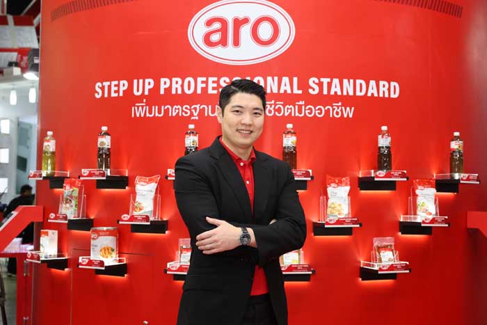 นายธนิศร์