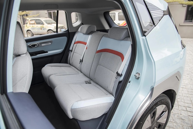 GAC_Aion_Y_interior_020