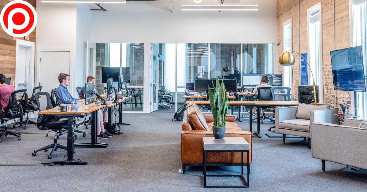 Office สำนักงาน Working ทำงาน