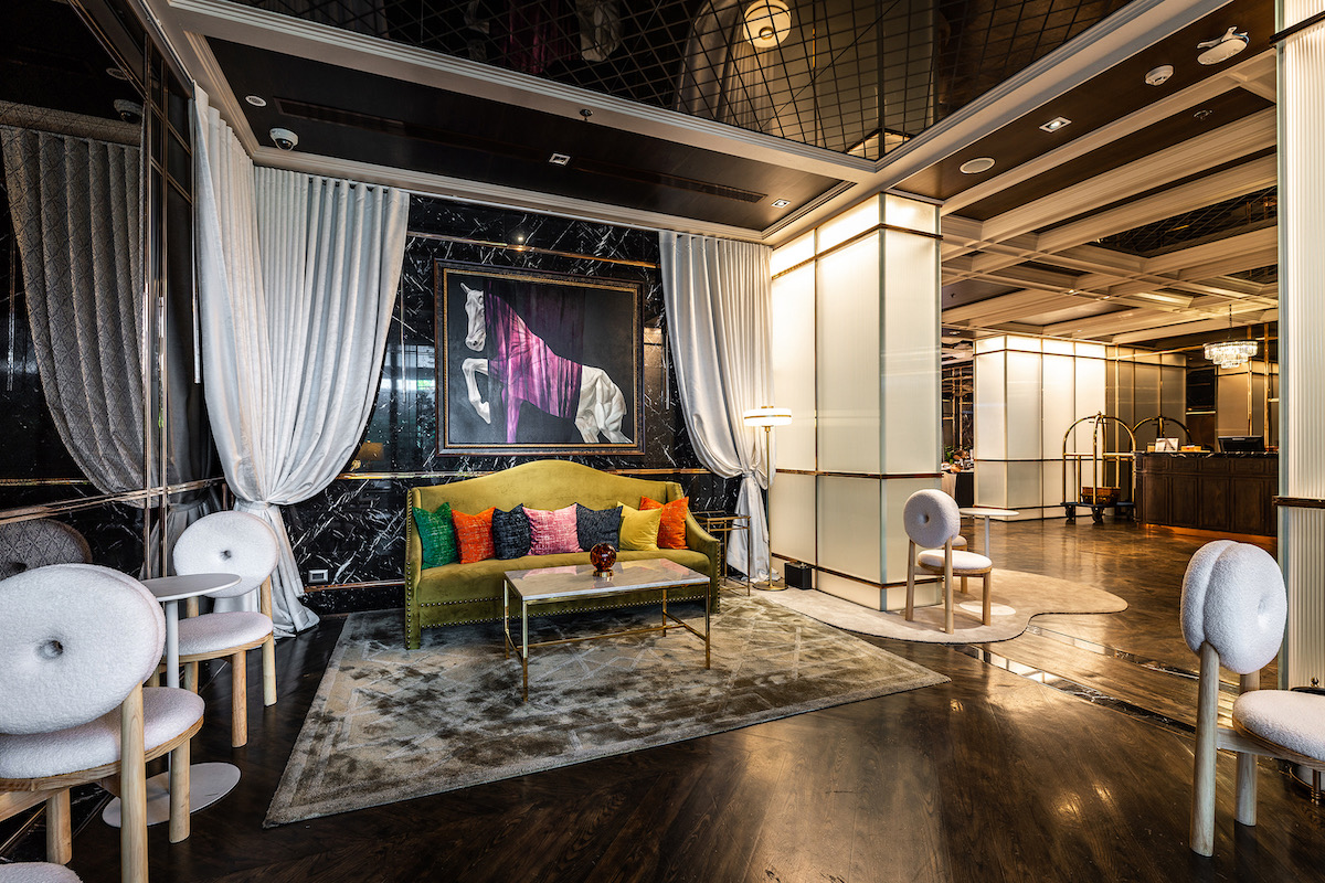 1695963601227