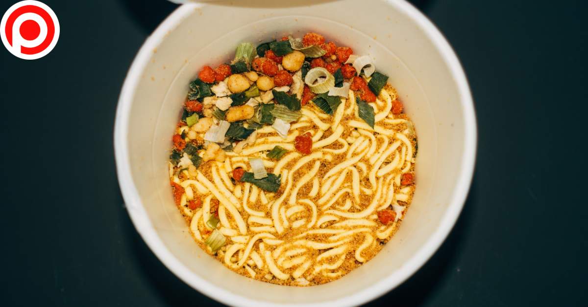 บะหมี่กึ่งสำเร็จรูป Instant Noodle