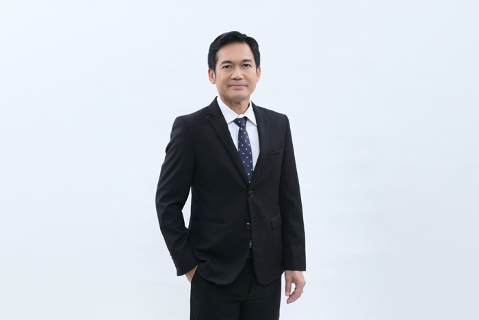 อภิชาติ