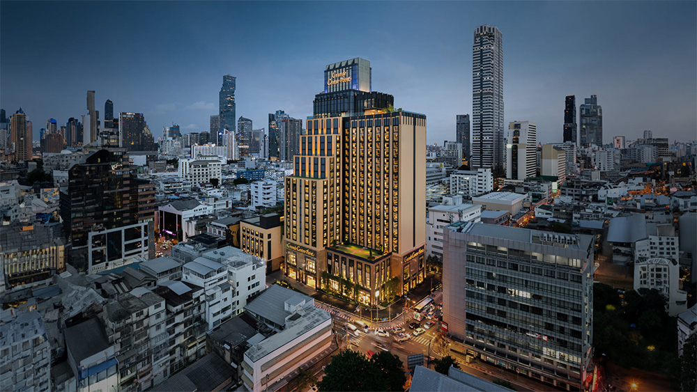 LHMH_GrandCenterPoint_Surawong