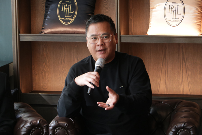 คุณจิรัฐ