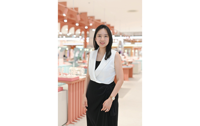 ณัฐธีรา