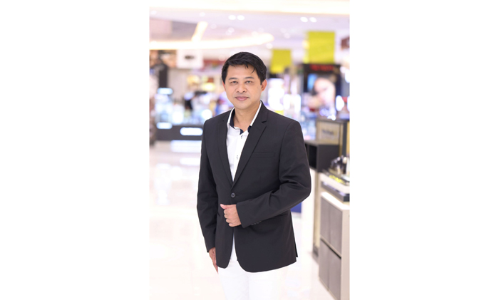 นายนพดล