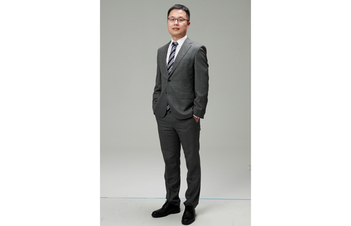 Mr.-Logan-Yu