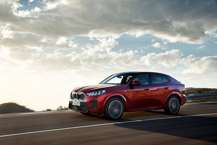The-first-ever-BMW-iX2-x