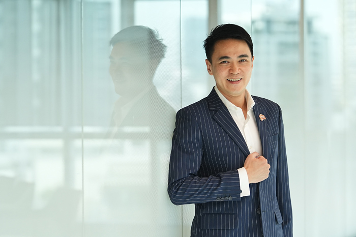 นายสุวัฒน์