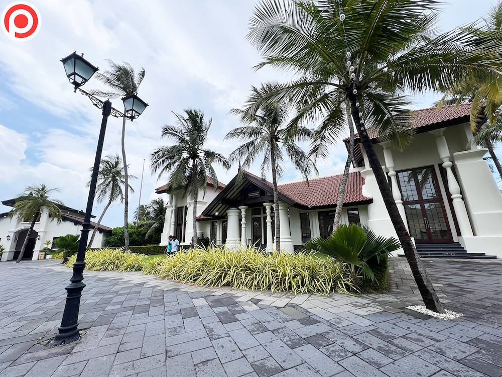 Crossroads_Maldives_10-1
