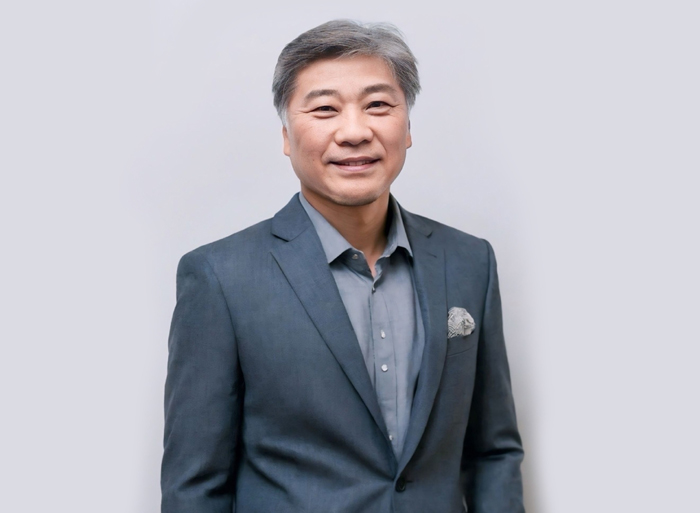 นายสุชาติ