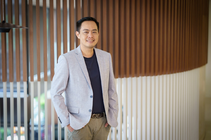 คุณองอาจ
