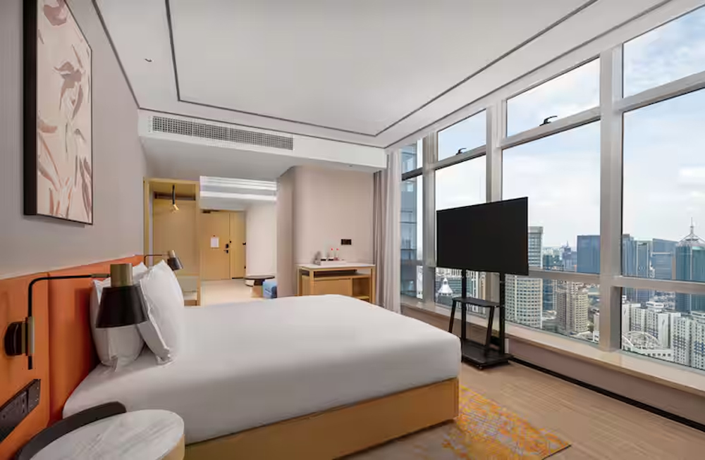 Hilton-Office-to-Hotel-01