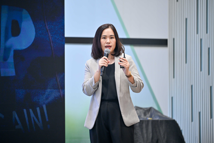 ณัฐพร