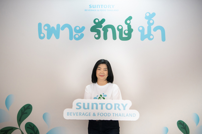 นางมธุวลี
