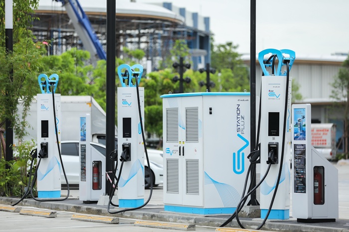 EV-Station-PluZ1