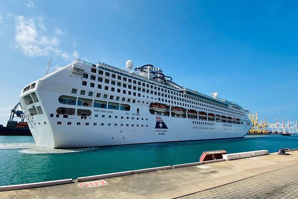 เรือสำราญ starvoyager