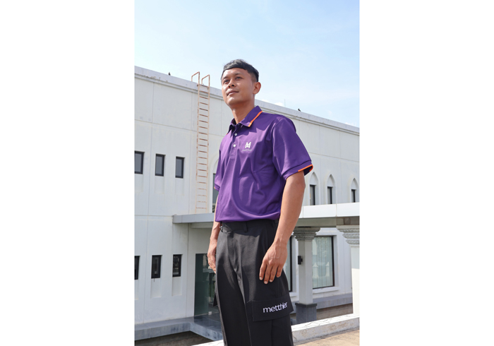 นายสมบัติr
