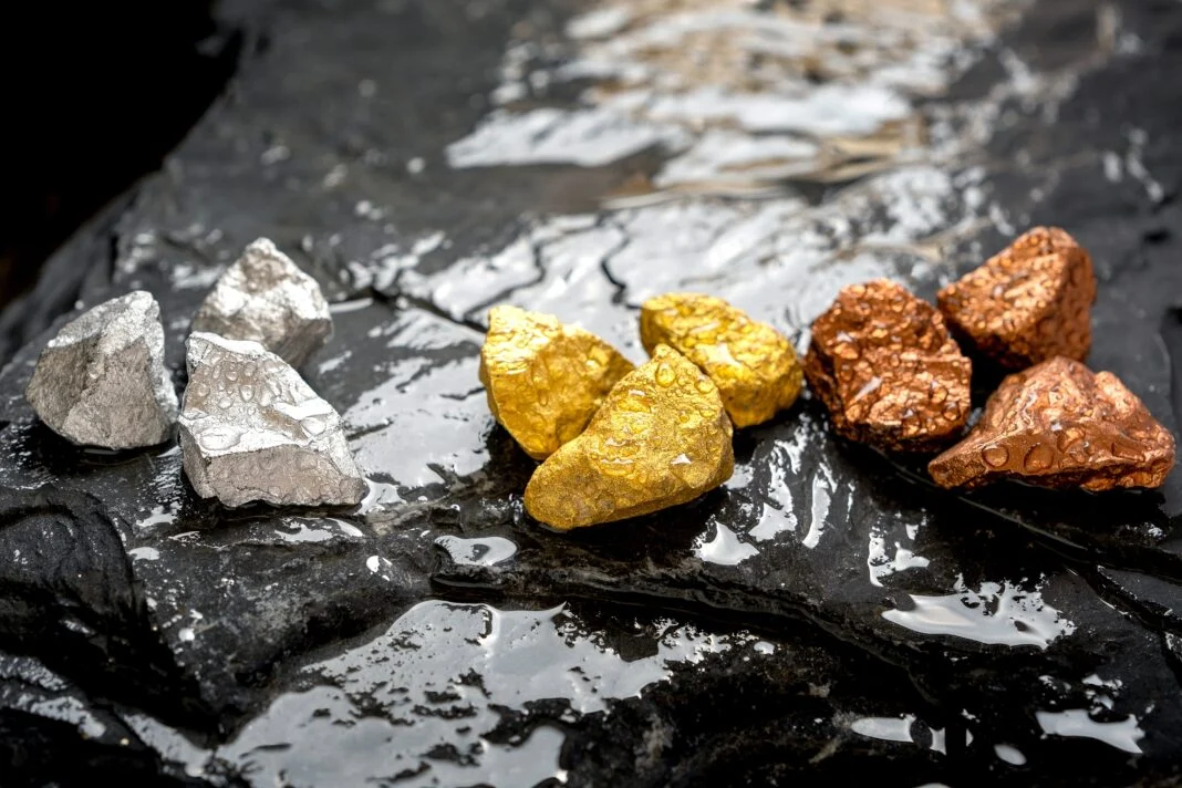 Rare-Earth-จ_