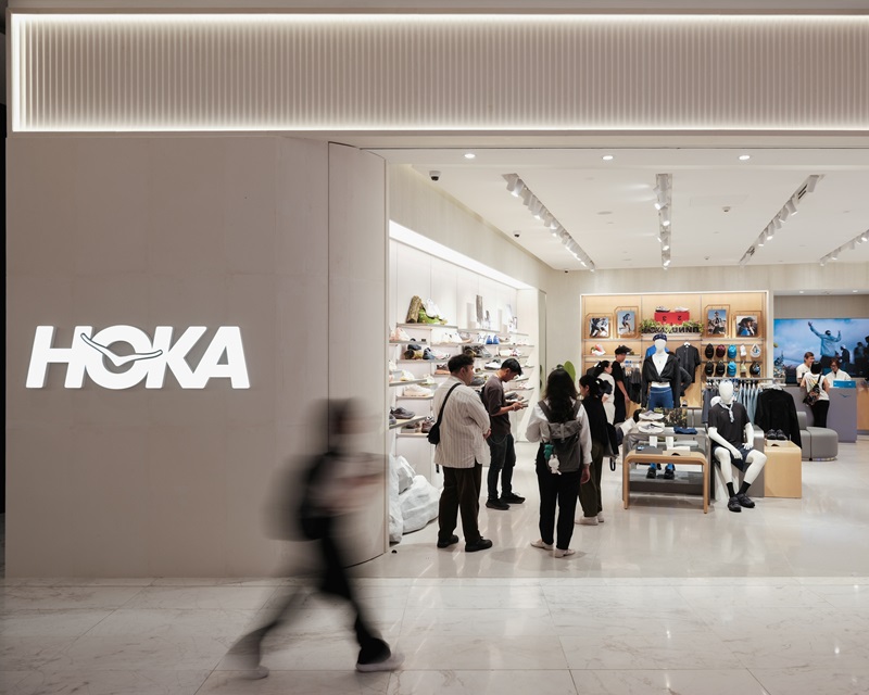 HOKA-EMQUARTIER_2