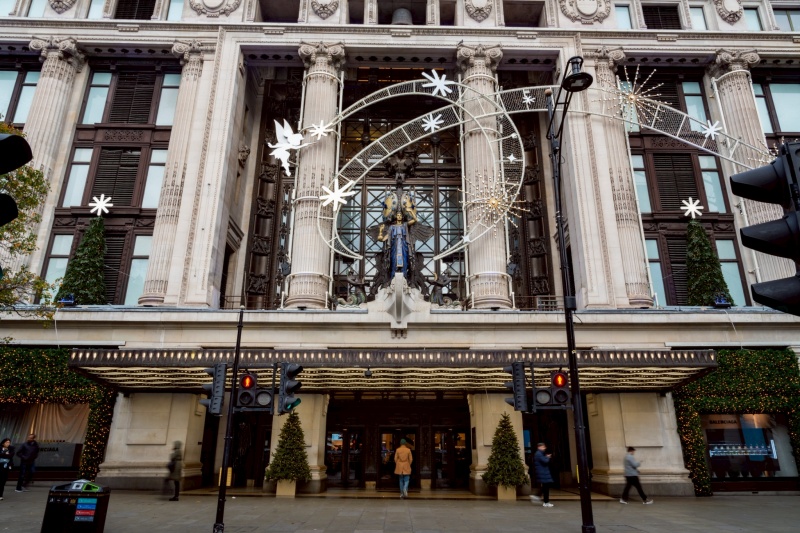 LINE_ALBUM_Selfridges-London_251128_4