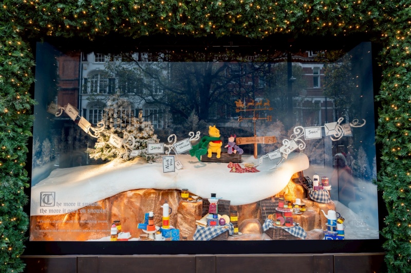 LINE_ALBUM_Selfridges-London_251128_5