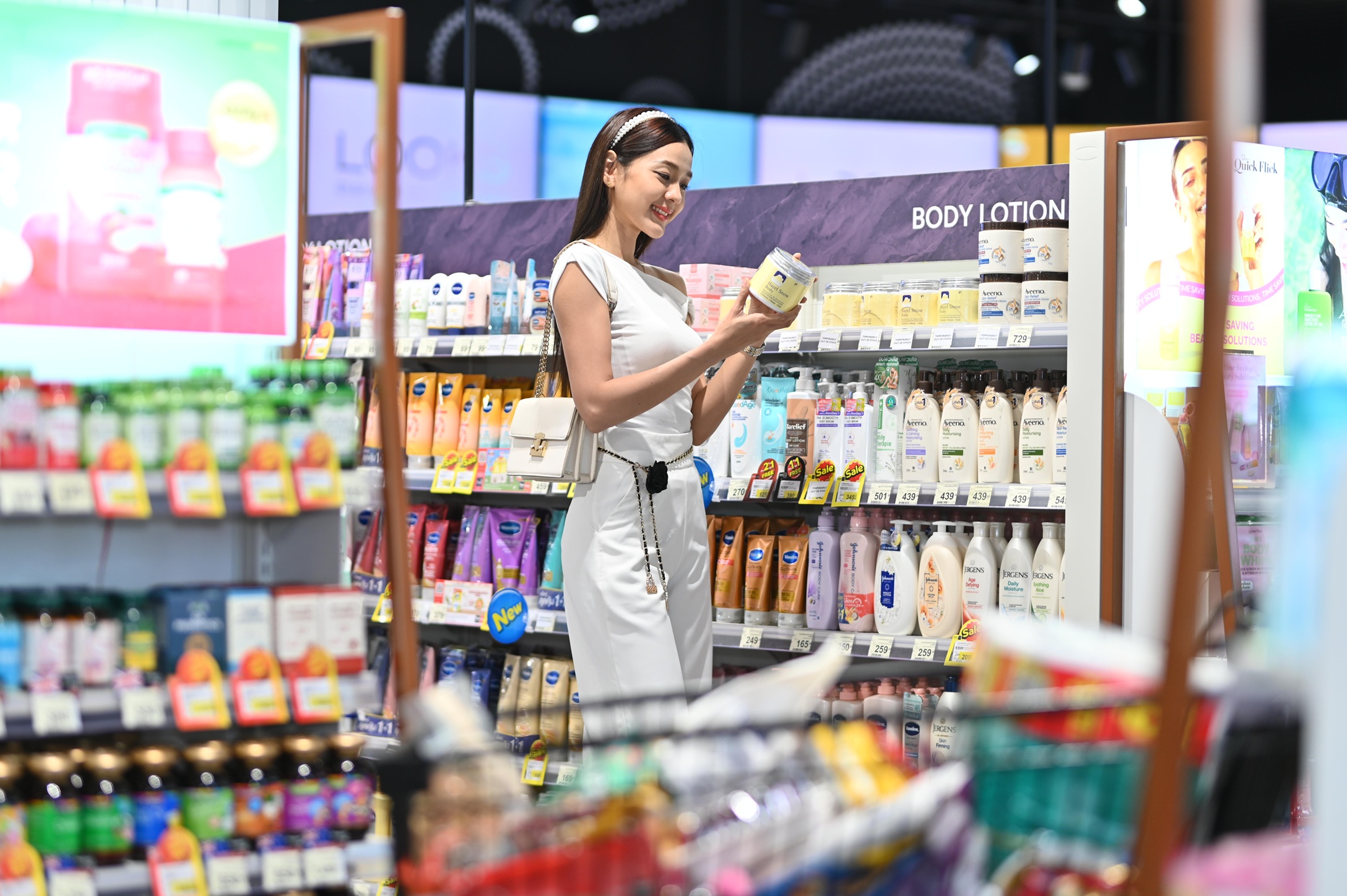 17_LOOKS_TOPS-FOOD-HALL-Central-Rama-9_3