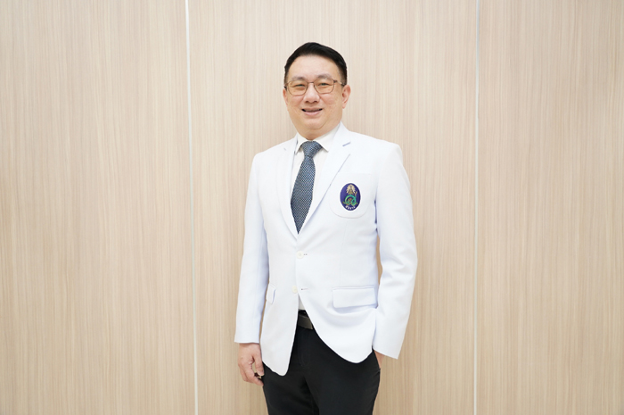Dr.Weerasak.jpg
