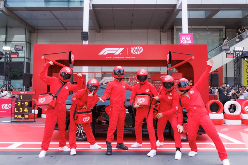 KitKat F1.jpg
