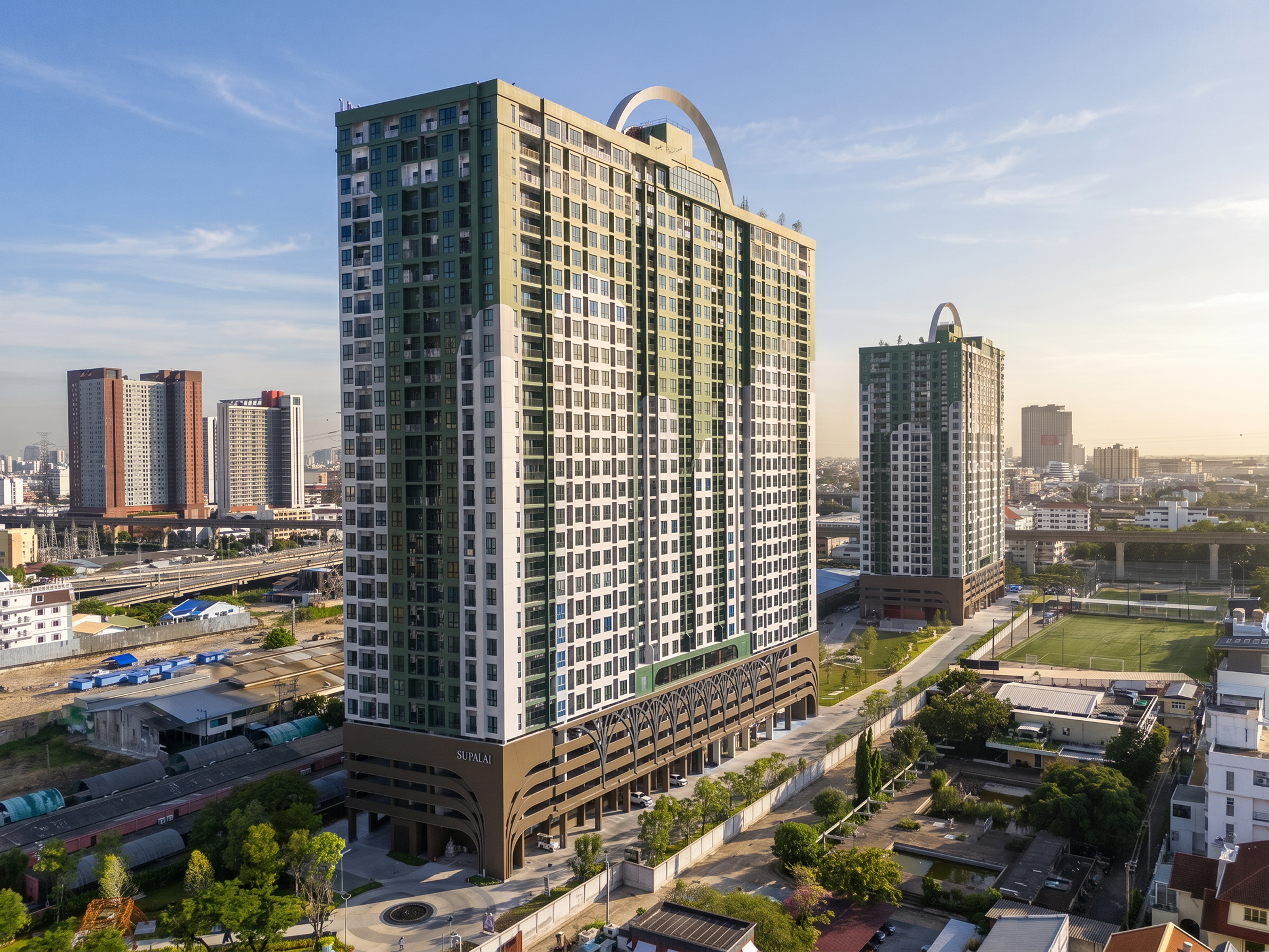 Supalai Parc Ekkamai-Pattanakarn_Exterior&Gsarden5.jpg